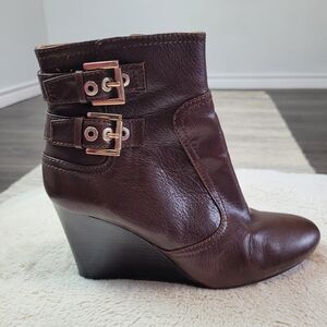 Nine West herbert buckle & zipper brown leather wedge boots